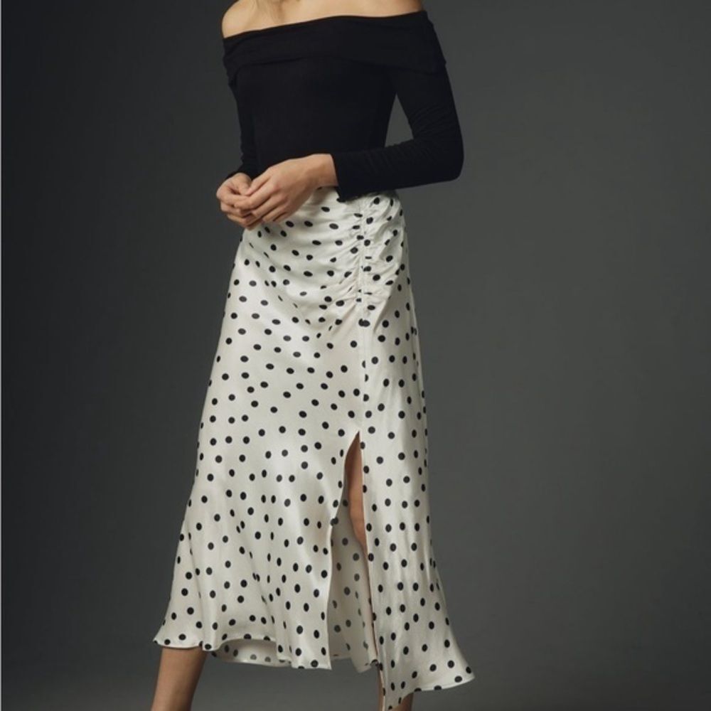 Anthropologie Maeve ruched side slit midi Polka Dot Skirt size Medium